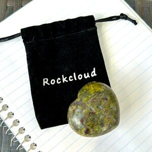 Rockcloud Healing Crystal Heart ❤️ Dragons Blood Stone
